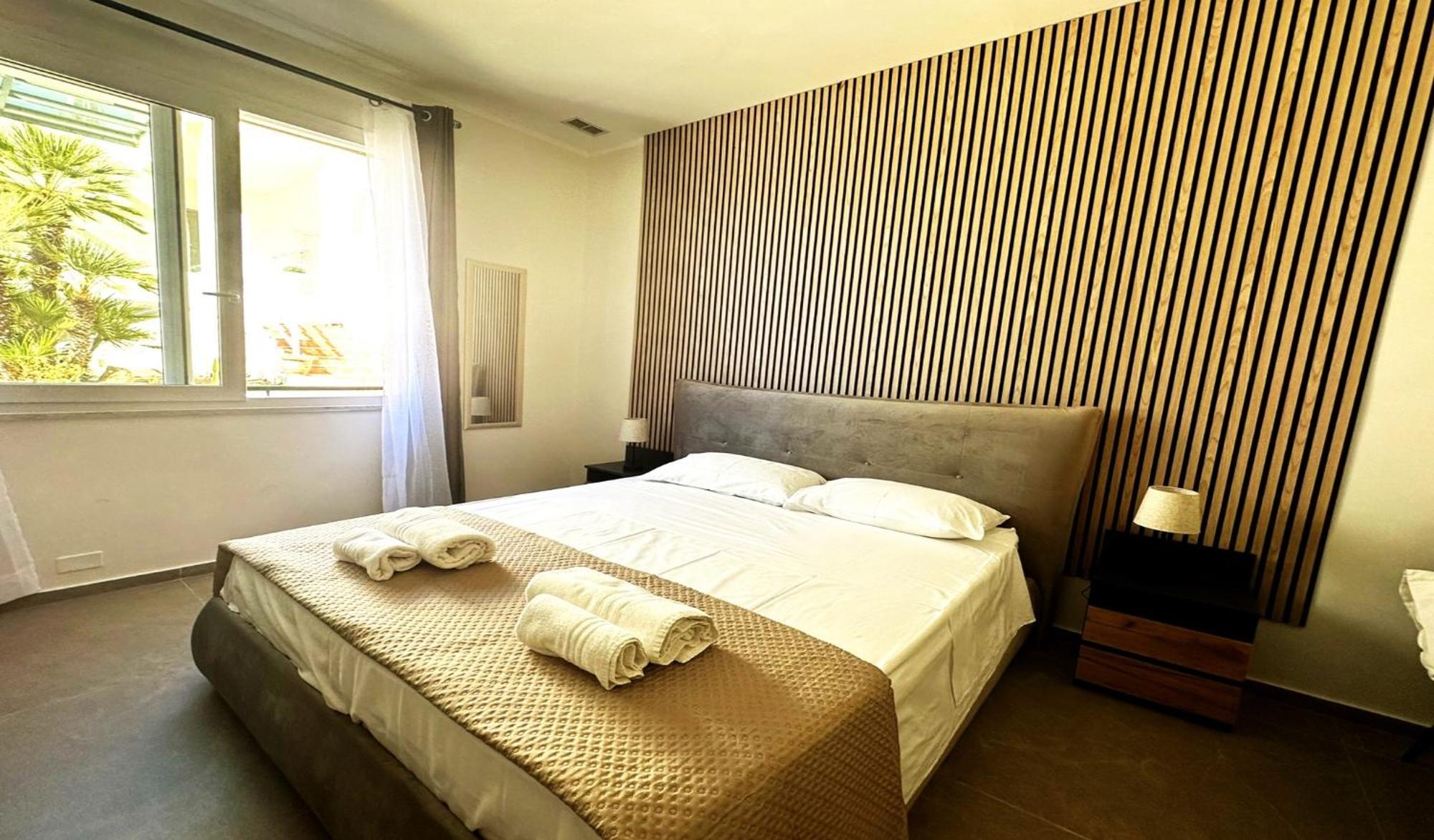 Ch Exclusive Apartments Чефалу Екстериор снимка
