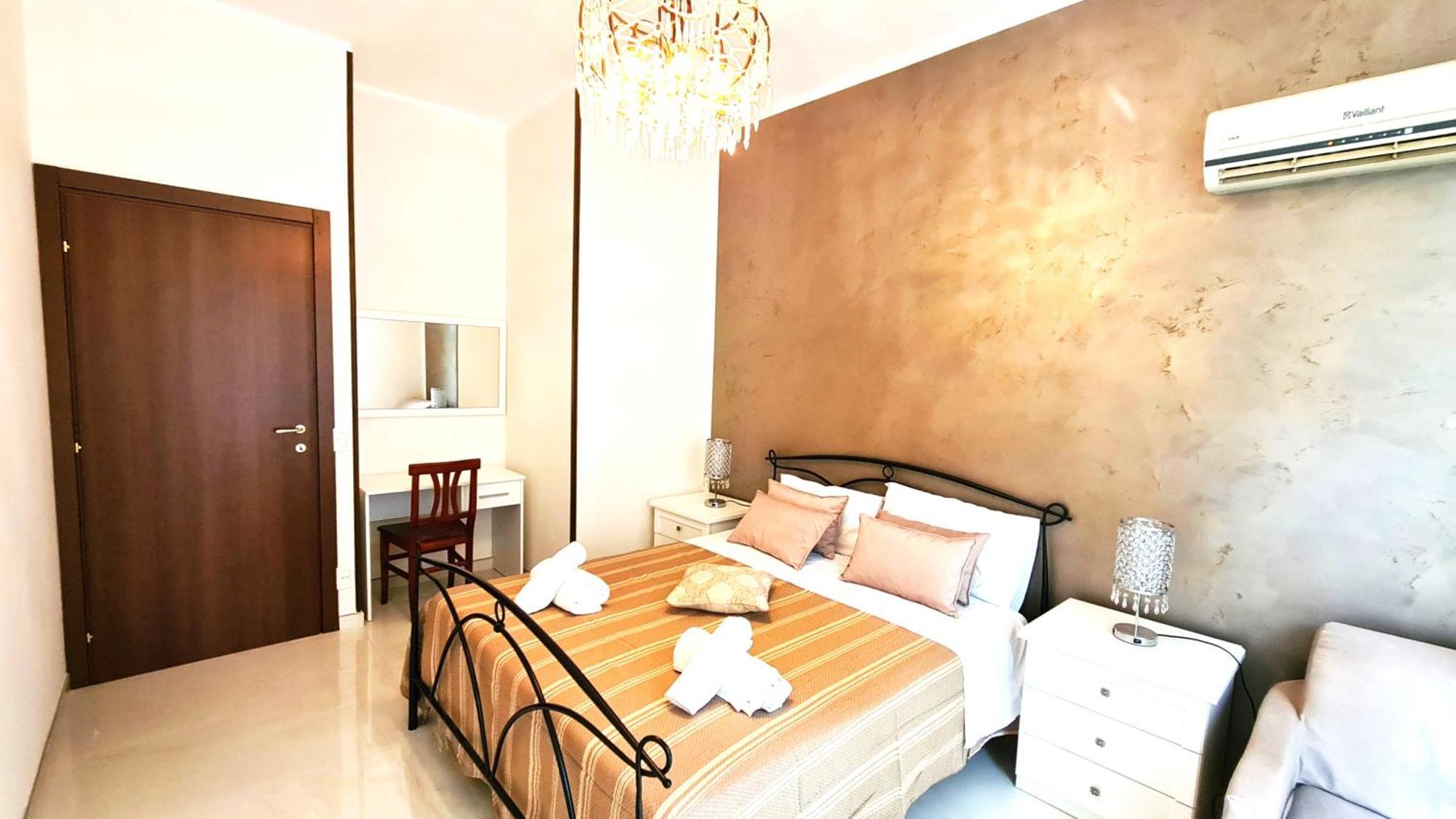 Ch Exclusive Apartments Чефалу Екстериор снимка